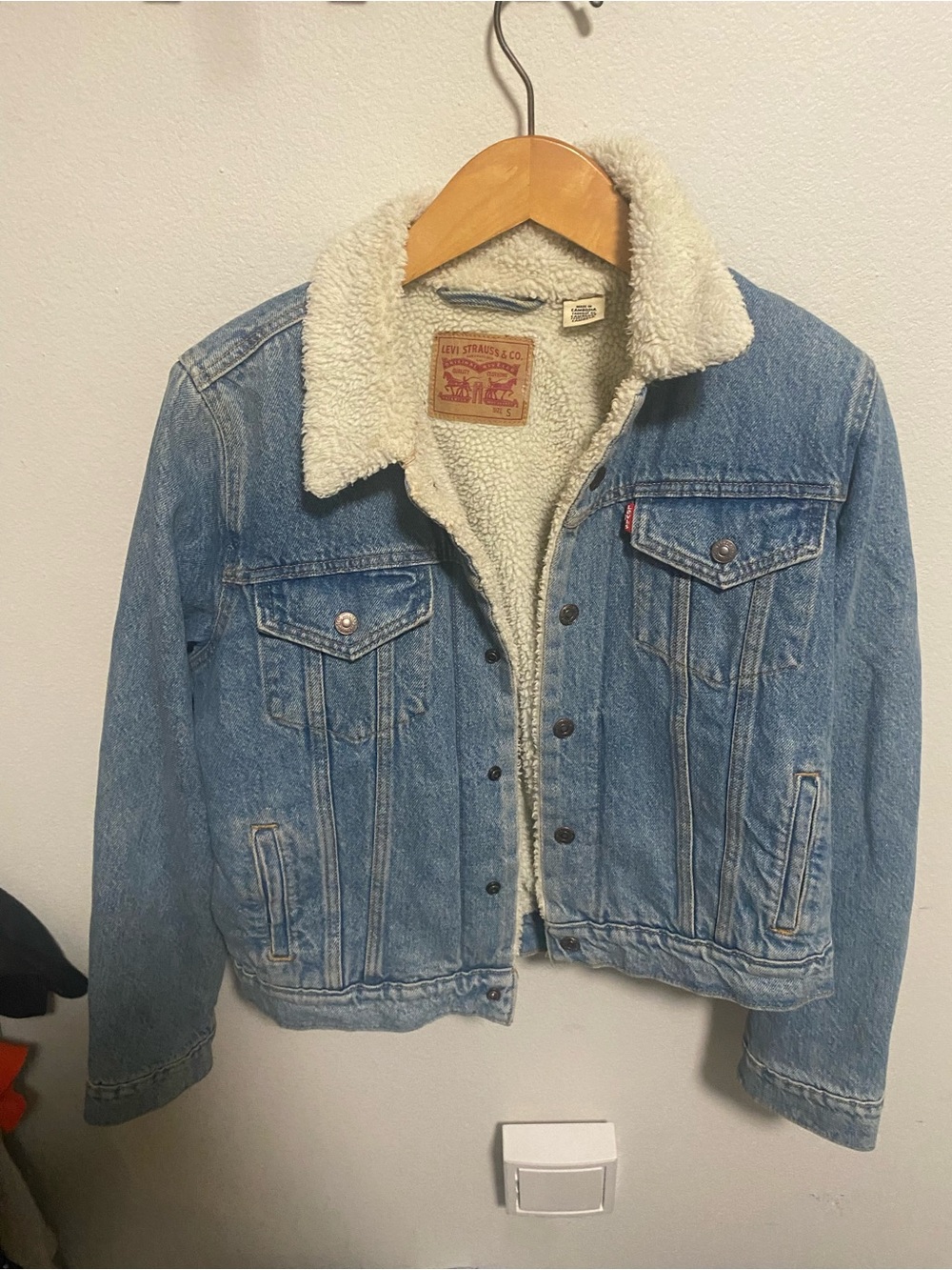 Levi's Blue Denim Jacket with Cream Sherpa Size Small